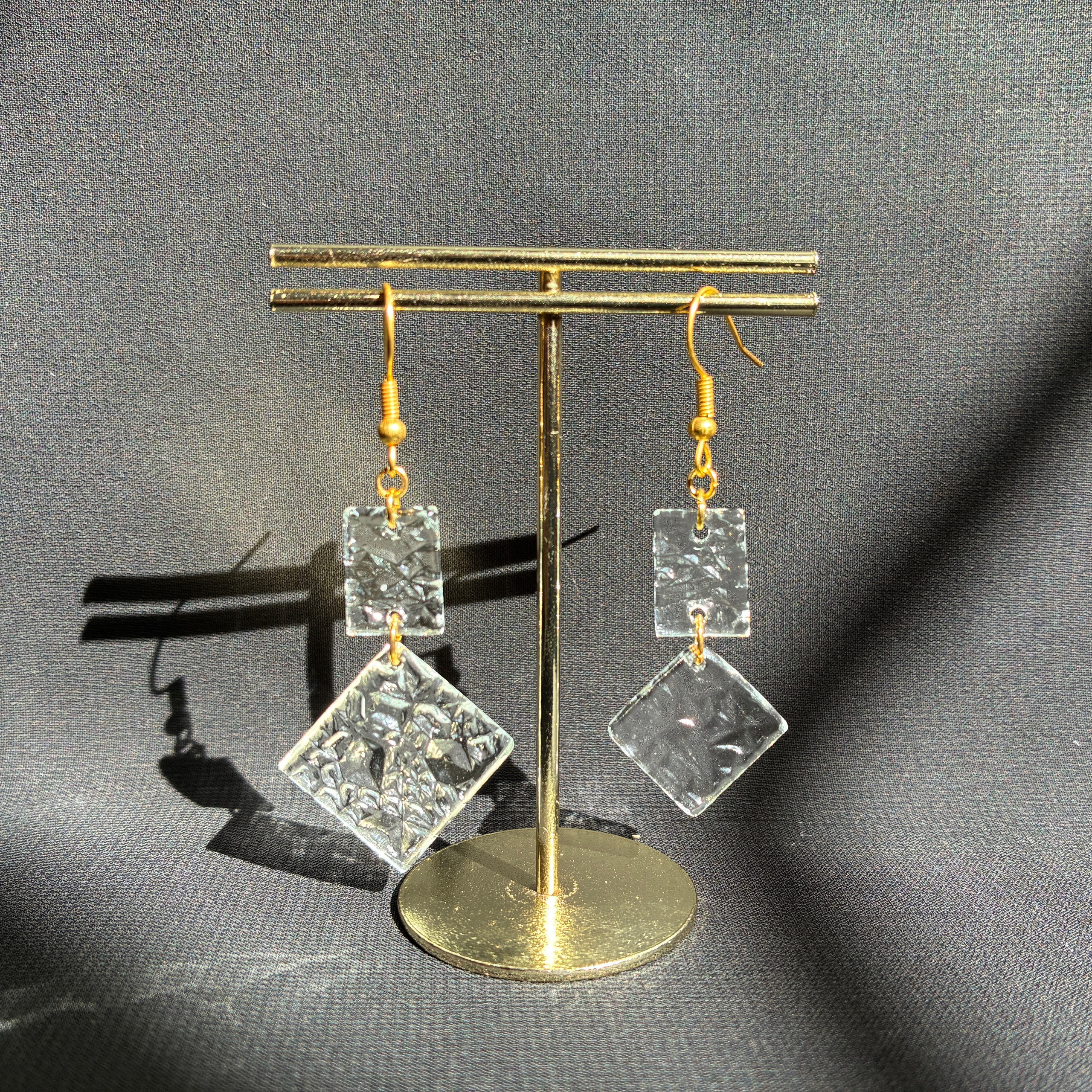 ピアス　ダイヤ　昭和レトロガラス  型板ガラス　アンティーク　もったいないをカタチに