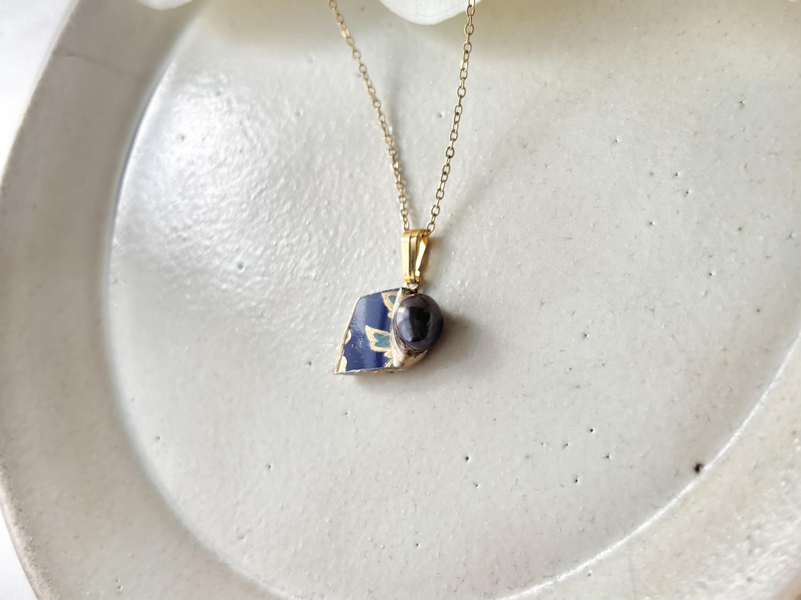 有田焼　金継ぎ　ネックレス　サージカルステンレスチェーン　アレルギー対応　18K　リーフ柄　淡水パール　伝統工芸#479