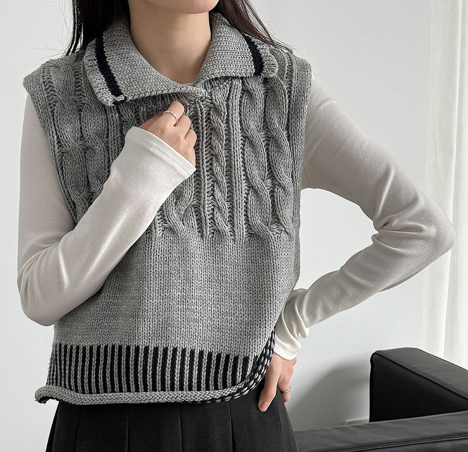 春新作　2色レディースカジュアルベスト、オシャレめ、可愛いベスト、重ね着、襟付きベスト