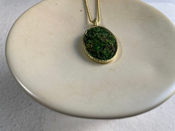 真鍮 「苔ペンダント」 2枚目の画像