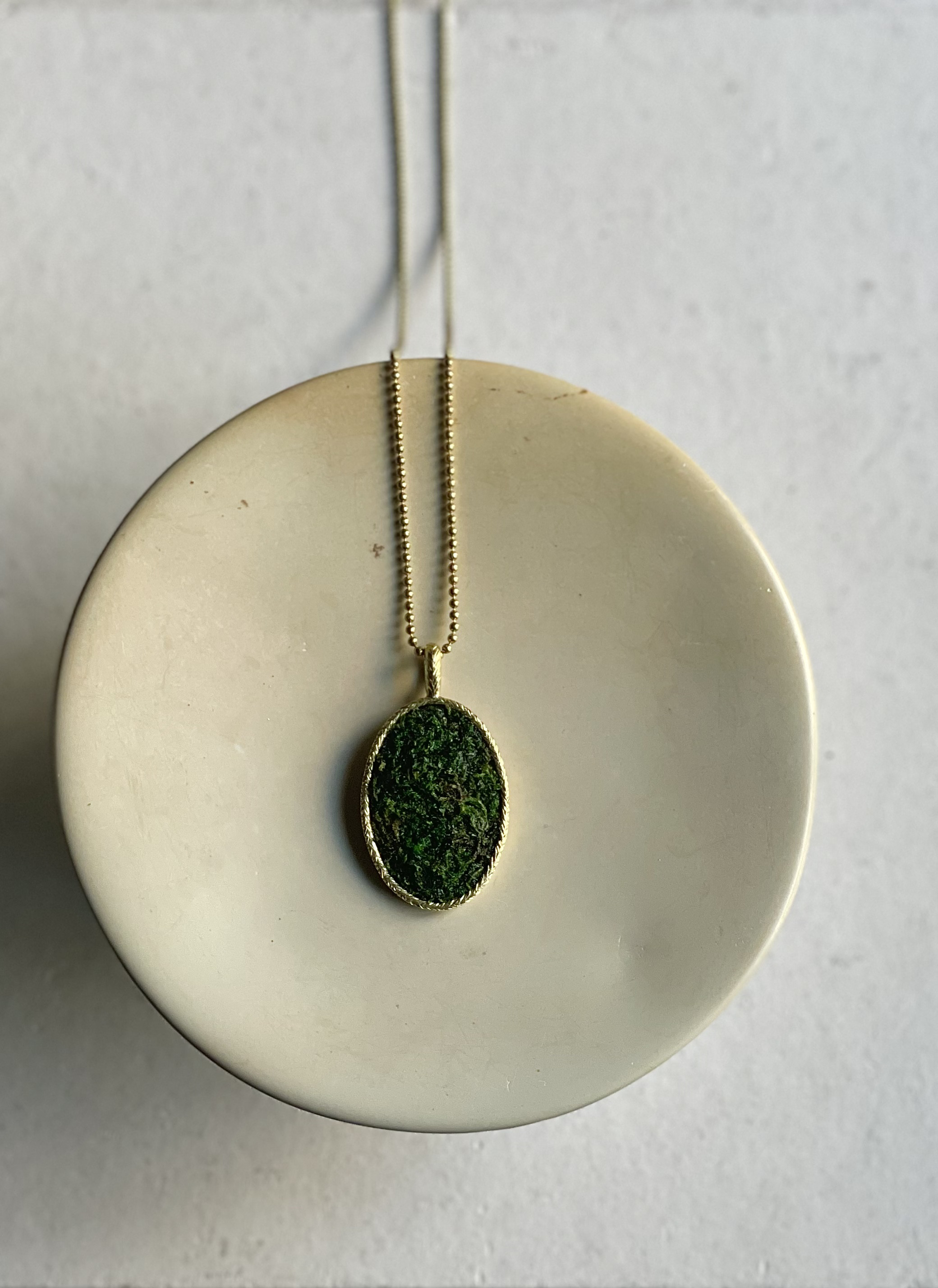 真鍮 「苔ペンダント」
