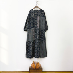 一款層疊式、不太甜美的拼接洋裝（26s-01）黑色 第2張的照片