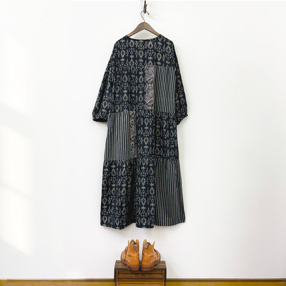 一款層疊式、不太甜美的拼接洋裝（26s-01）黑色 第2張的照片