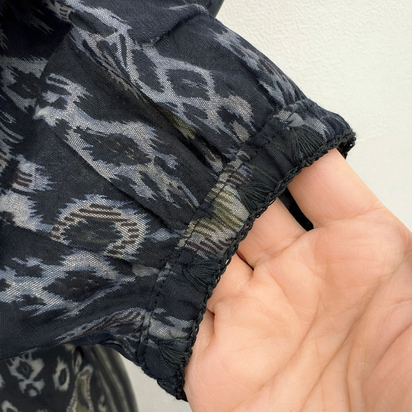 一款層疊式、不太甜美的拼接洋裝（26s-01）黑色 第7張的照片