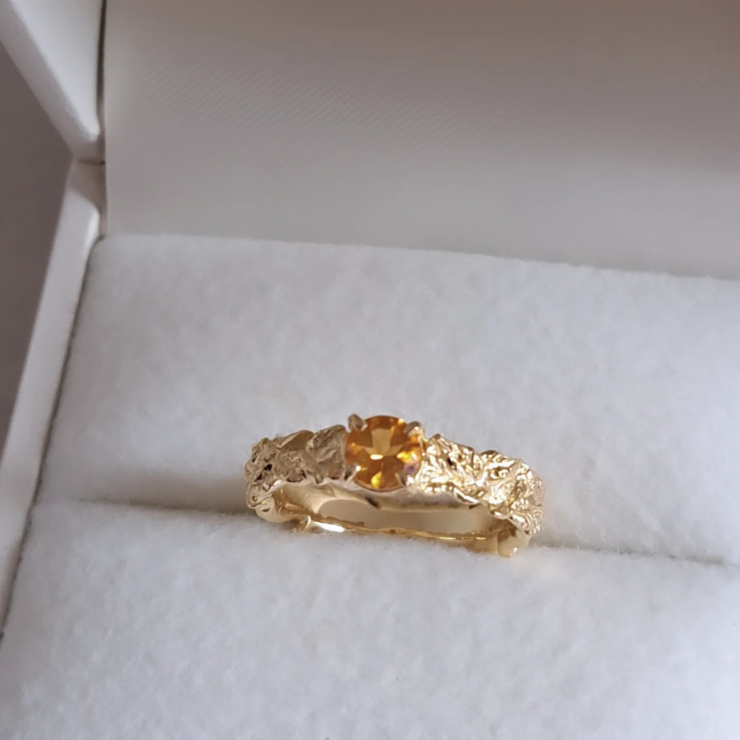 【18金 月桂樹の指輪 】  k18 18k 立て爪 月桂樹  リーフ 京都