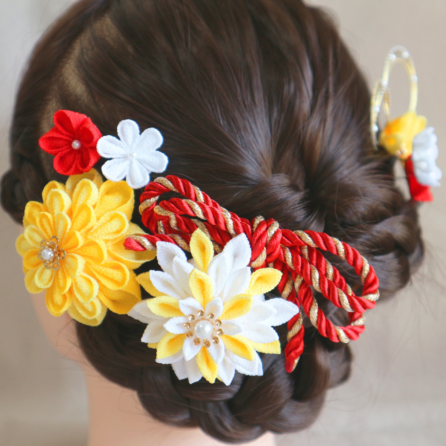 【SALE】【40％OFF】【在庫限り】つまみ細工　髪飾り 【黄赤０１】成人式　卒業式　和装