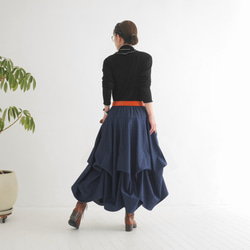 新款牛仔【自由伸展半身裙】銷量超過1500件 * 輕鬆搭配任何服飾 * 隨心所欲而動，展現優美身形 * 靛藍色 第6張的照片