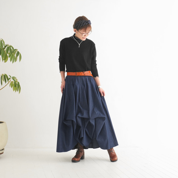 新款牛仔【自由伸展半身裙】銷量超過1500件 * 輕鬆搭配任何服飾 * 隨心所欲而動，展現優美身形 * 靛藍色 第14張的照片