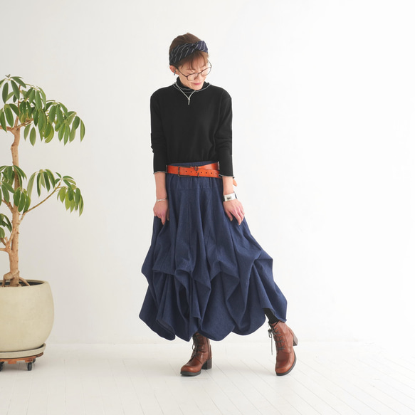 新款牛仔【自由伸展半身裙】銷量超過1500件 * 輕鬆搭配任何服飾 * 隨心所欲而動，展現優美身形 * 靛藍色 第5張的照片