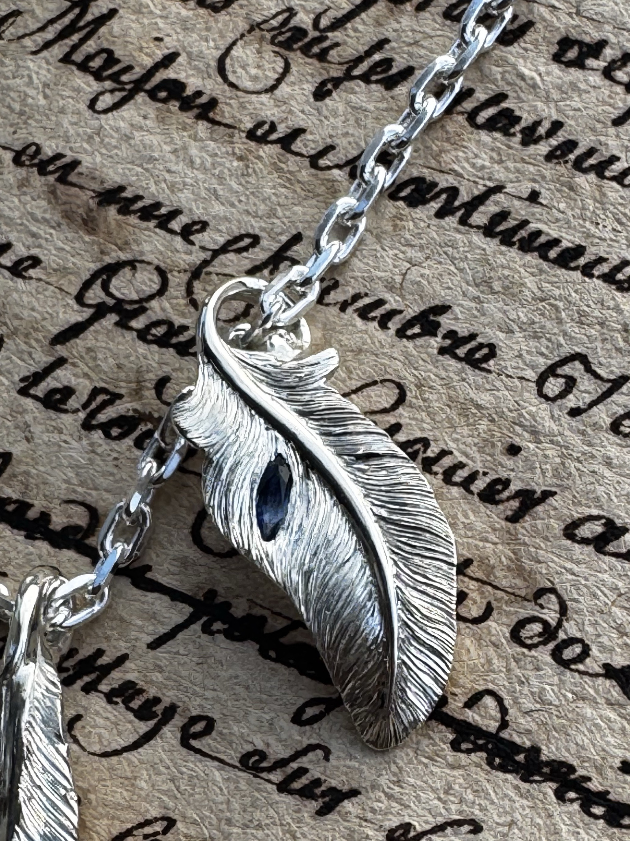 【フェザーネックレス】~サファイア~