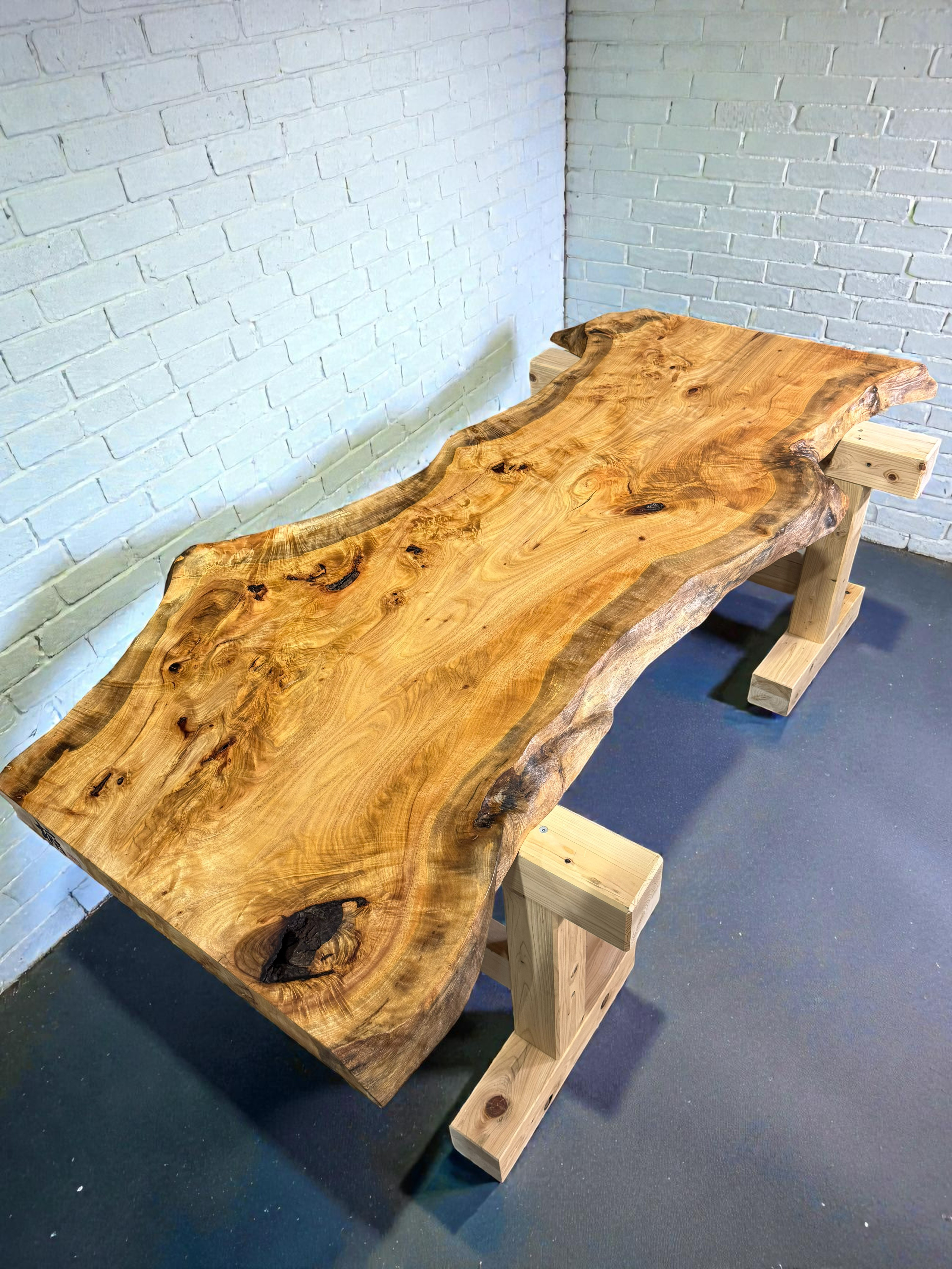 椨一枚板1720mm｜量感のある耳と穏やかな木理が美しい無垢天板