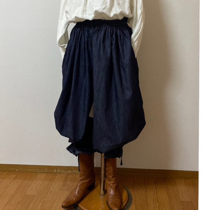 岡山デニムの紐付きドロワーズパンツ