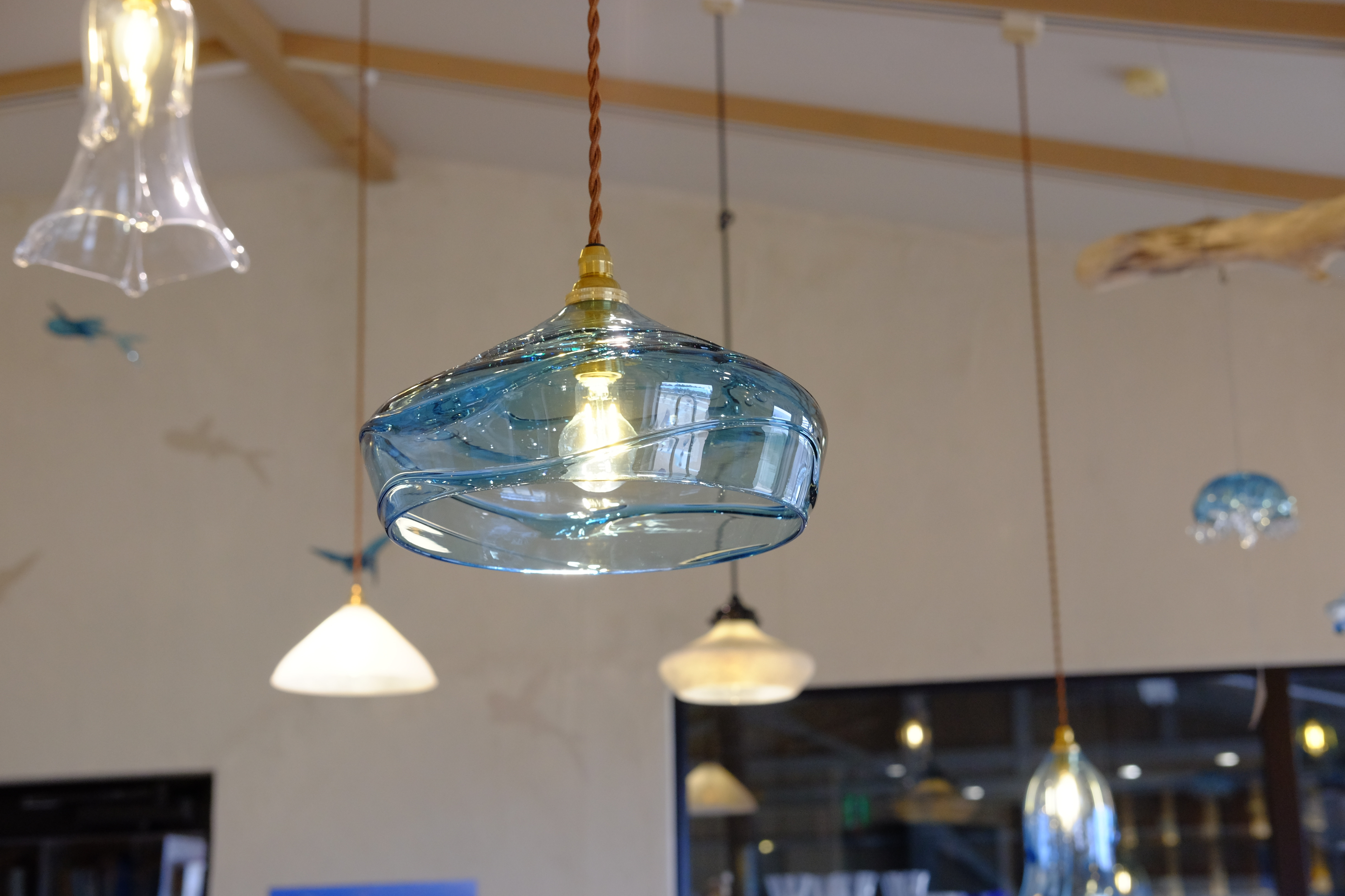 クラシックブルーのペンダントライト（平）