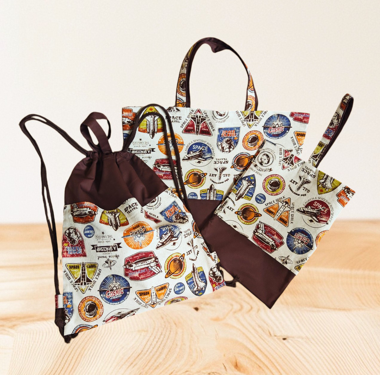 スペースシャトル柄の通学バッグセット