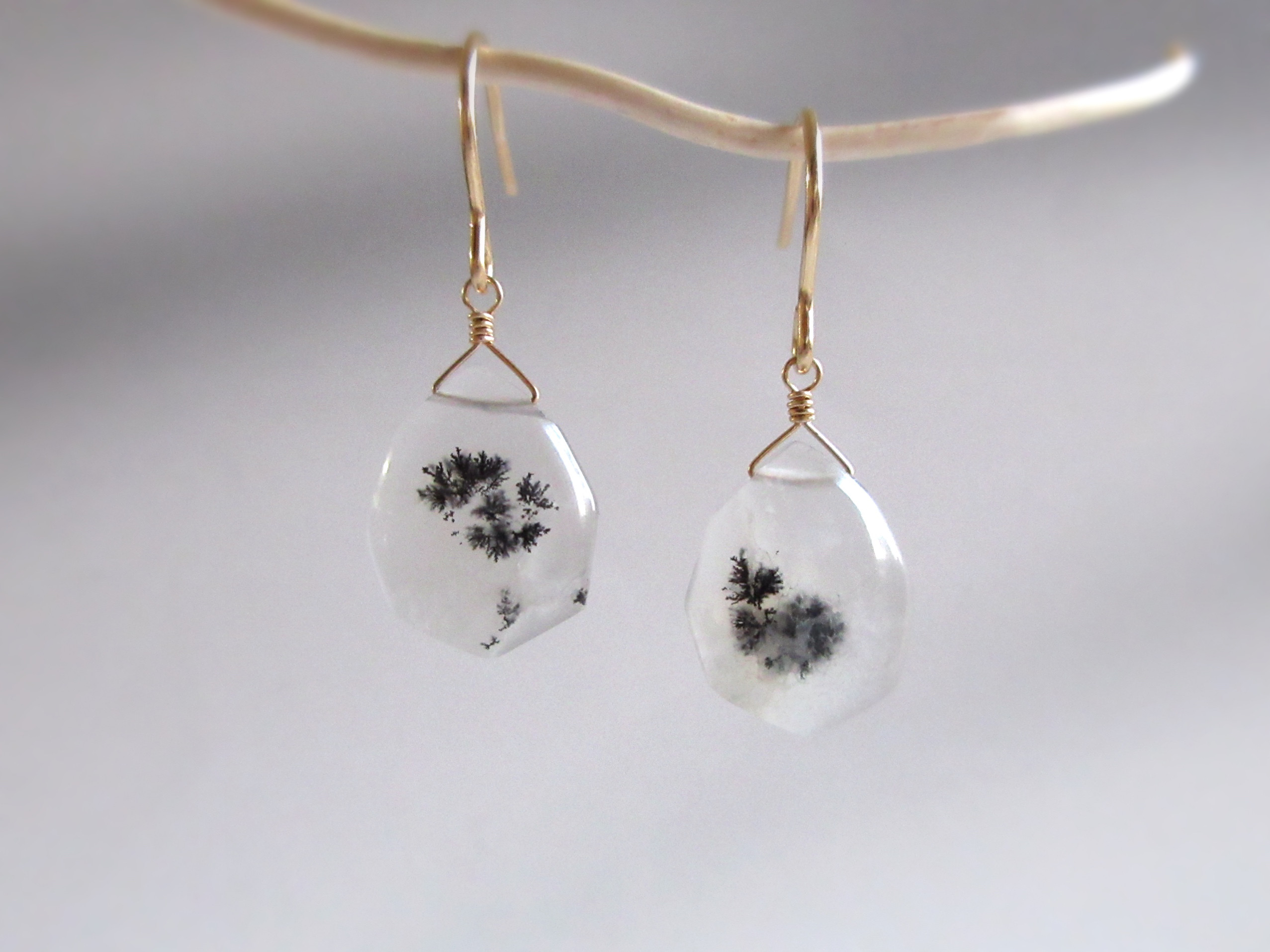 【美粒】14×11mm「デンドライトアゲート」14kgfピアス/イヤリング