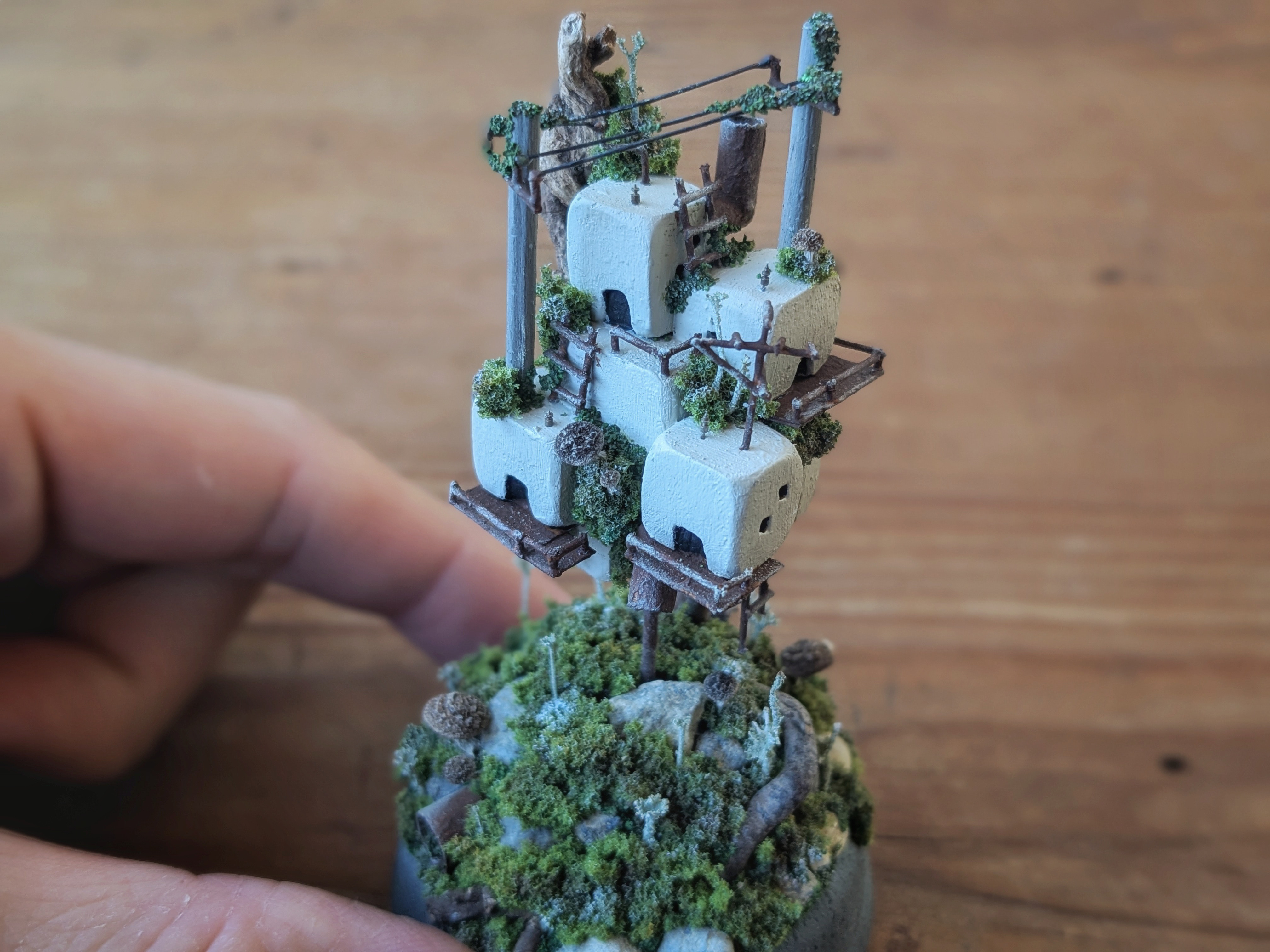 苔生した空中都市