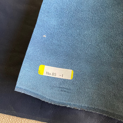 牛革　カット革　紺　ネイビー　ハンドメイド＃No.CL85-1　レザークラフト　本革 6枚目の画像