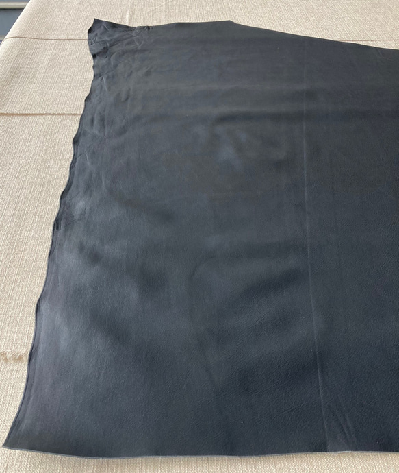 牛革　カット革　グレー　灰色　ハンドメイド＃No.CL87-1　レザークラフト　本革 2枚目の画像