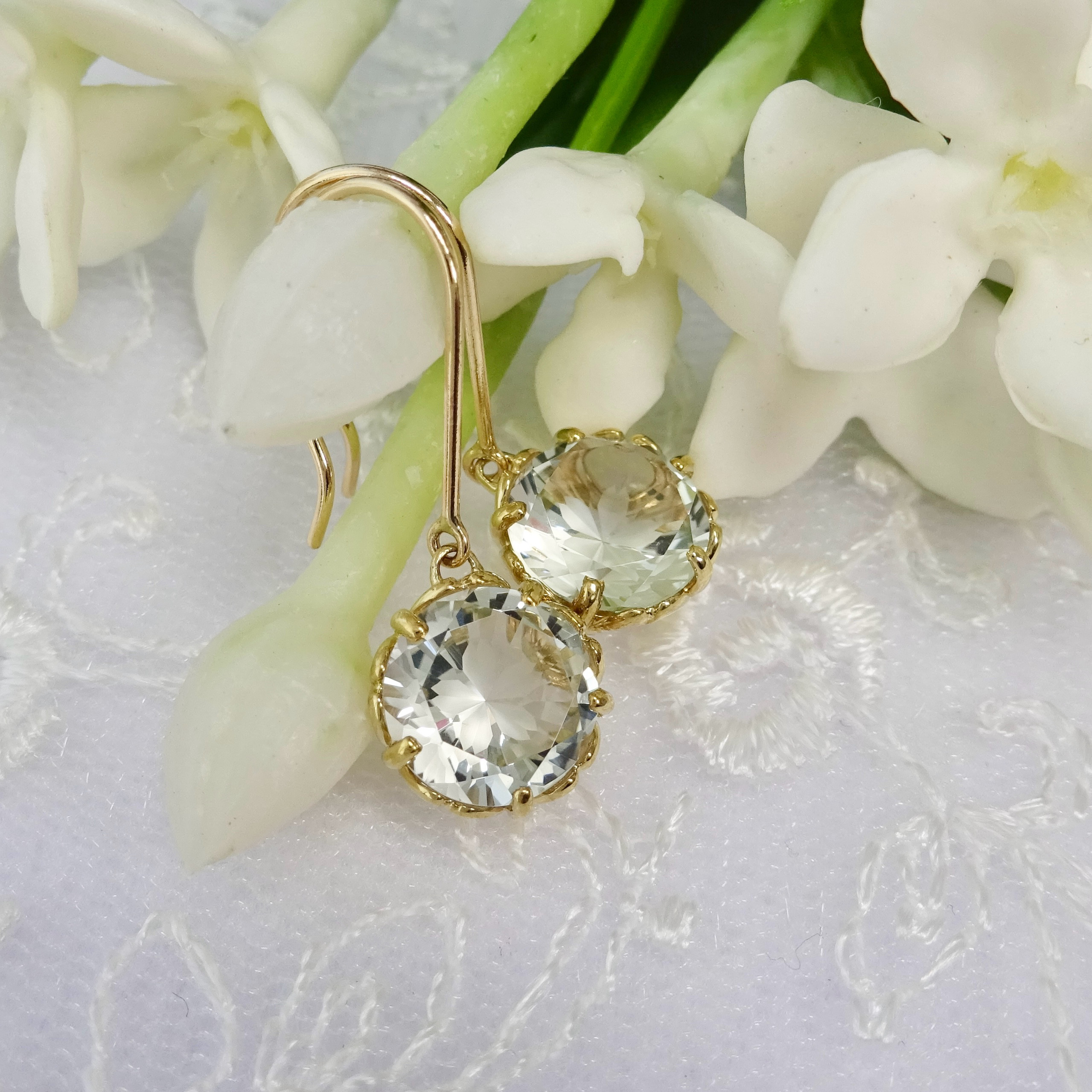 ✨✨セール中✨✨桜のピアス8㎜（グリーンクォーツ）