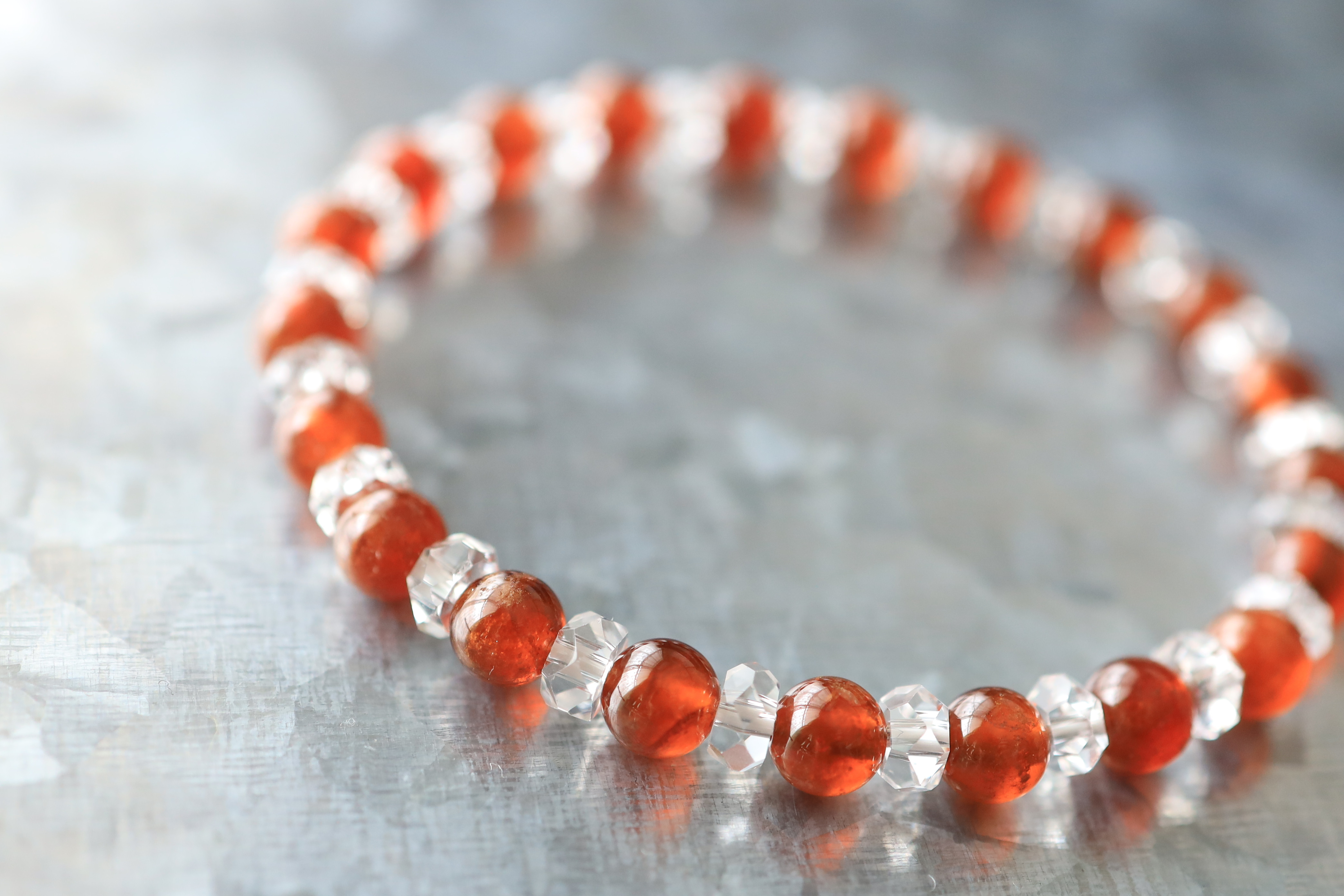 …☆プレミアムブレス☆ヘソナイト（オレンジ）ガーネット：6ミリ＆水晶☆天然石ブレスレット☆…