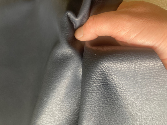 牛革バングラキップ　1枚革　紺　ネイビー　ハンドメイド＃No.CL91　レザークラフト　本革 2枚目の画像