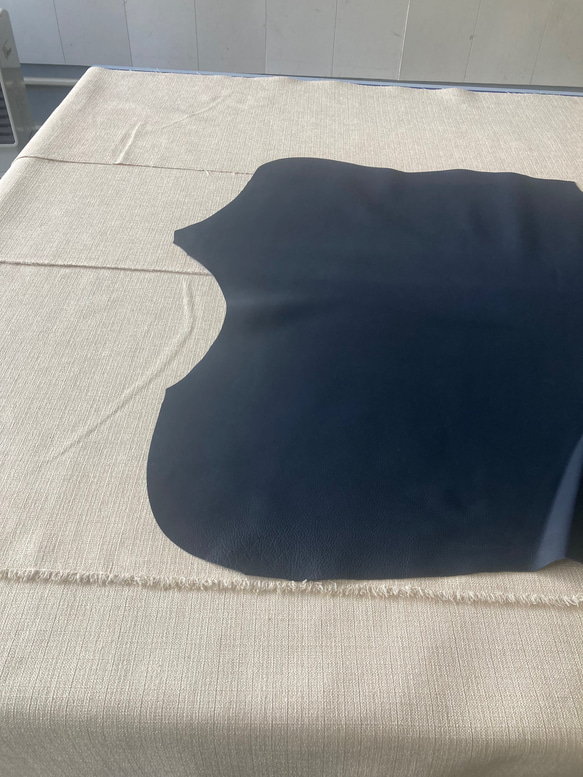 牛革バングラキップ　1枚革　紺　ネイビー　ハンドメイド＃No.CL91　レザークラフト　本革 3枚目の画像