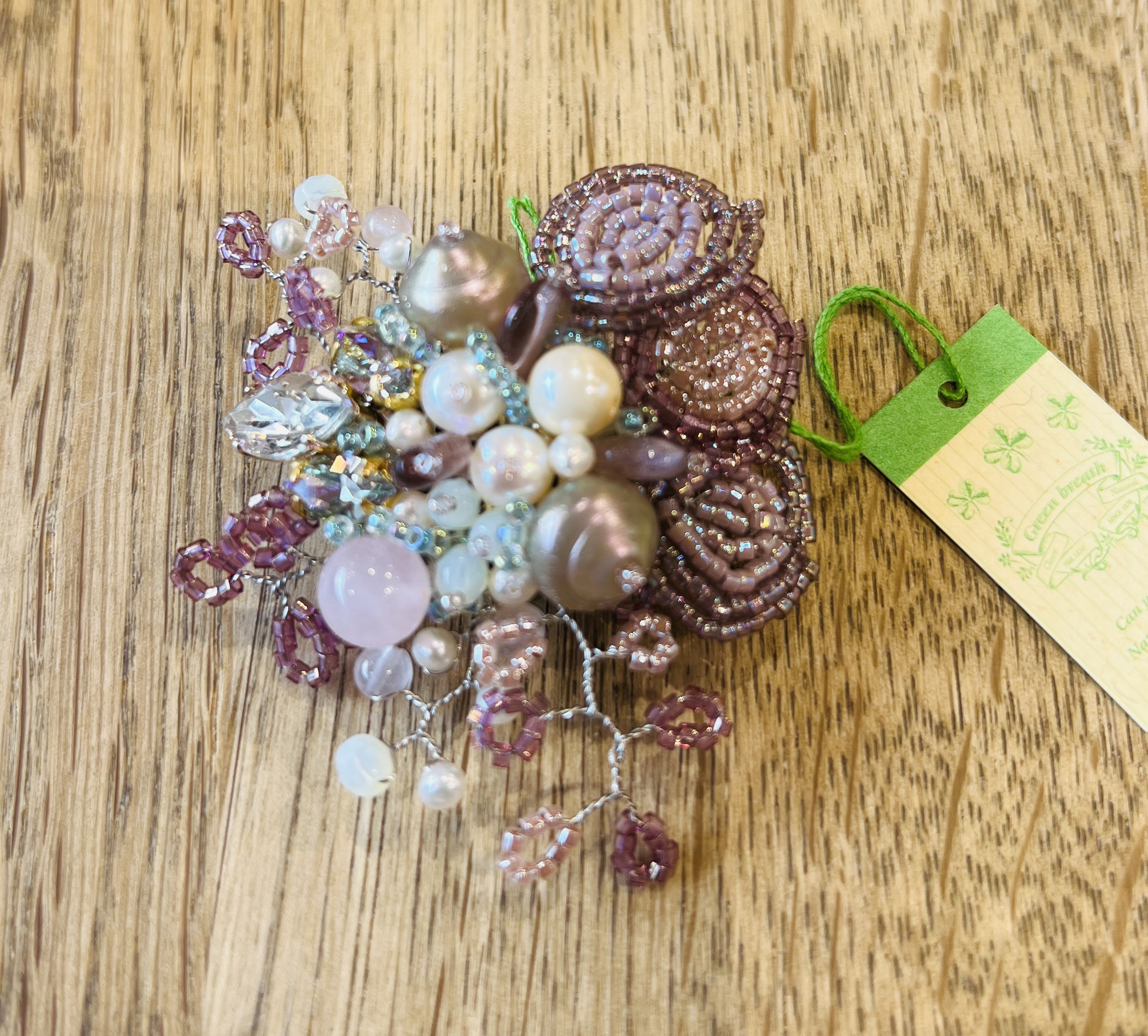 ＊handmade ビーズブローチ　ピンク花