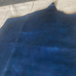 牛革カーフ　1枚革　紺　ネイビー　ハンドメイド＃No.CL92　レザークラフト　本革 3枚目の画像