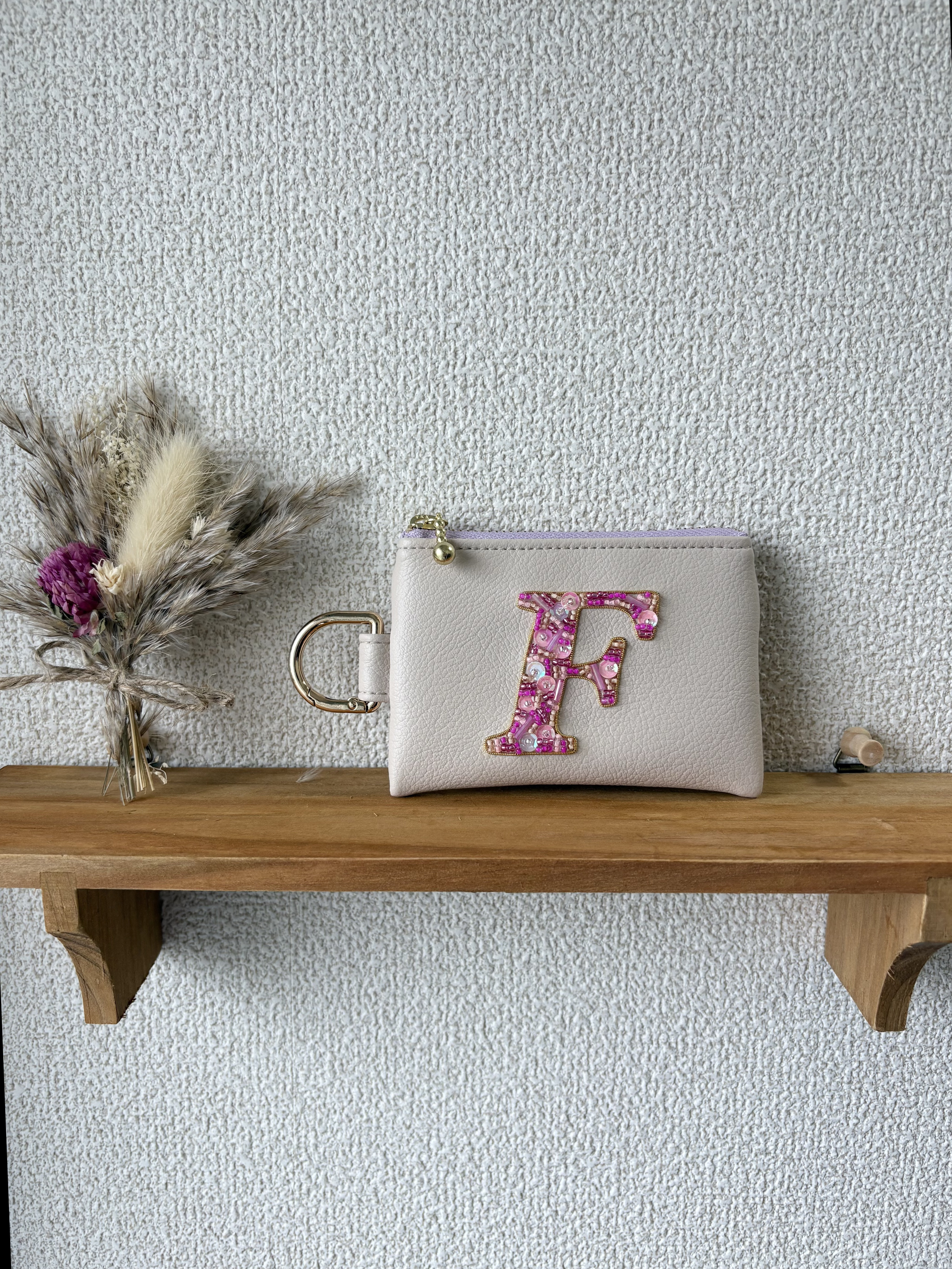【Ｆ】イニシャル ビーズ 刺繍 ポーチ｜キーケース｜ICカード