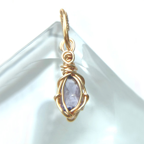 マリアライト ペンダント