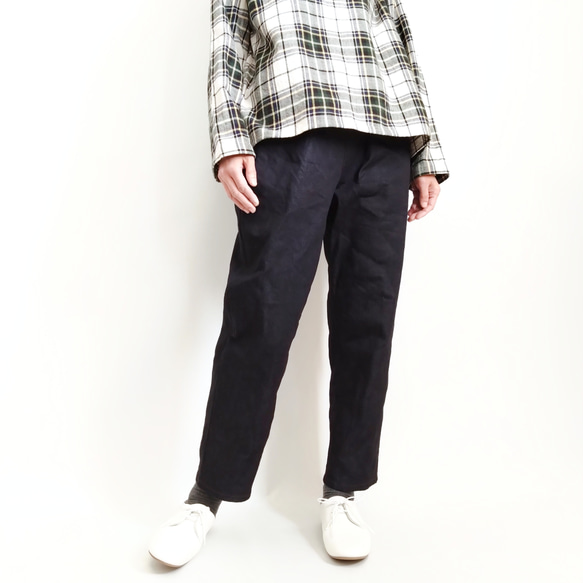 再販！× 11  新！デニムのなんでもないパンツ  中厚の11oz  日本製の本格デニム  濃いめのインディゴ 4枚目の画像
