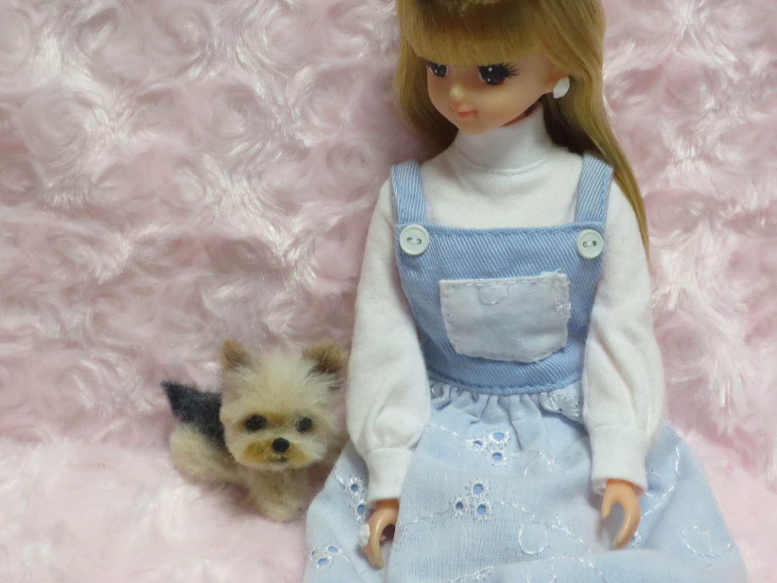 羊毛フェルト犬ヨークシャーテリア ヨーキー ミニチュアドールハウス リカちゃん ジェニーちゃん ブライスちゃんのペットに