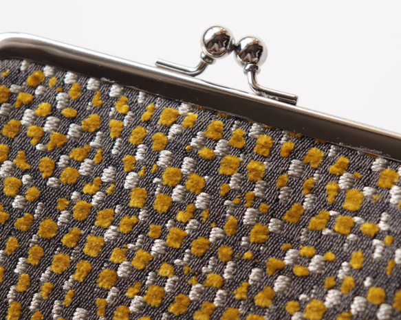 親子搭扣皮夾/配件包，英國布料和牛皮材質，含羞草色 第3張的照片