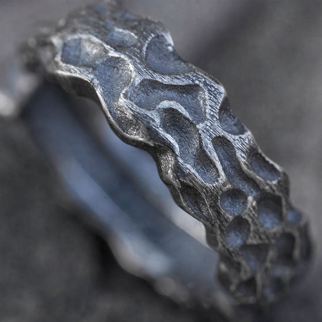 シルバー925 職人鍛造ピアス 鍛鍊 槌目 燻し加工 ヴィンテージ加工 メンズ レディース