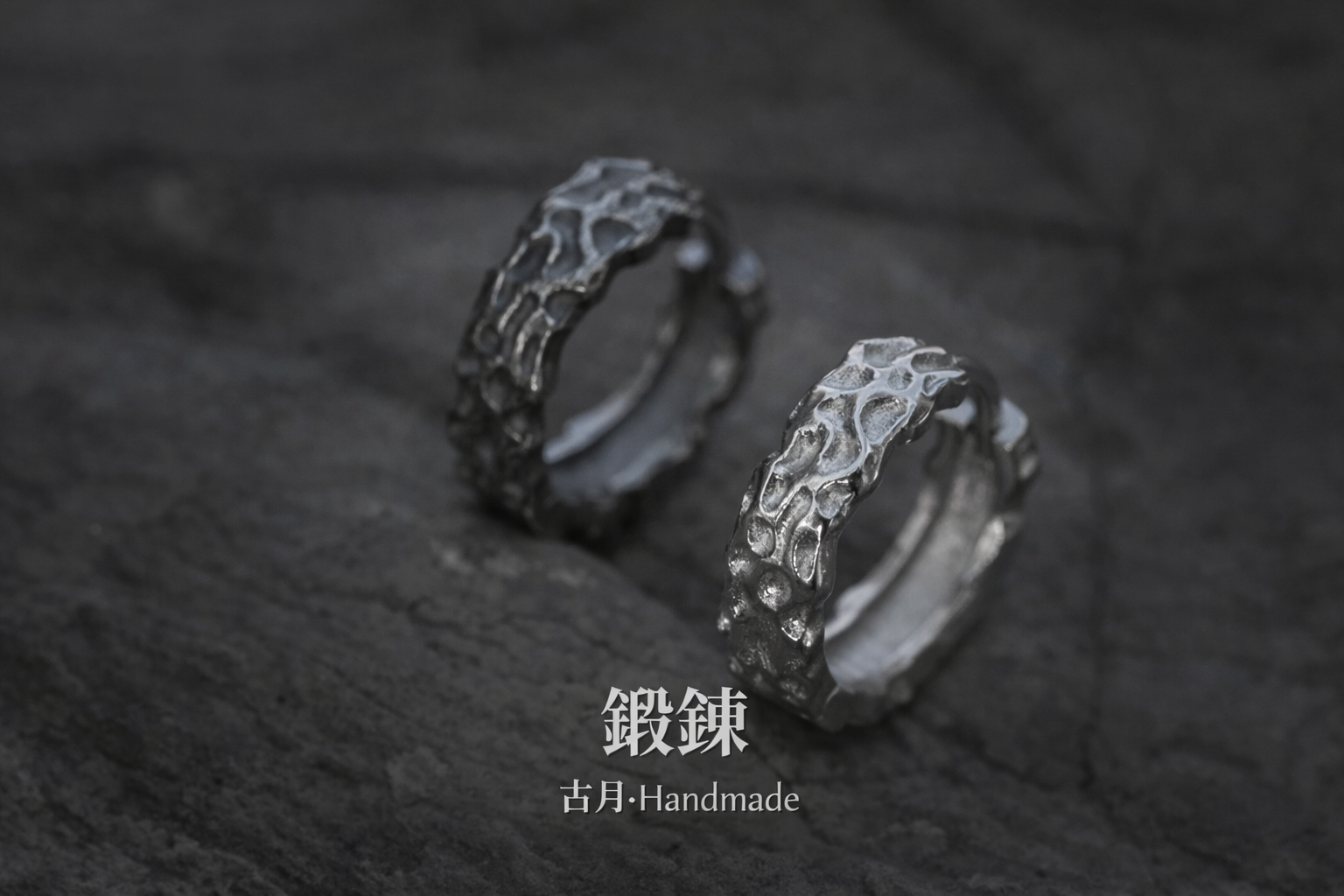 シルバー925 職人鍛造ピアス 鍛鍊 槌目 燻し加工 ヴィンテージ加工 メンズ レディース
