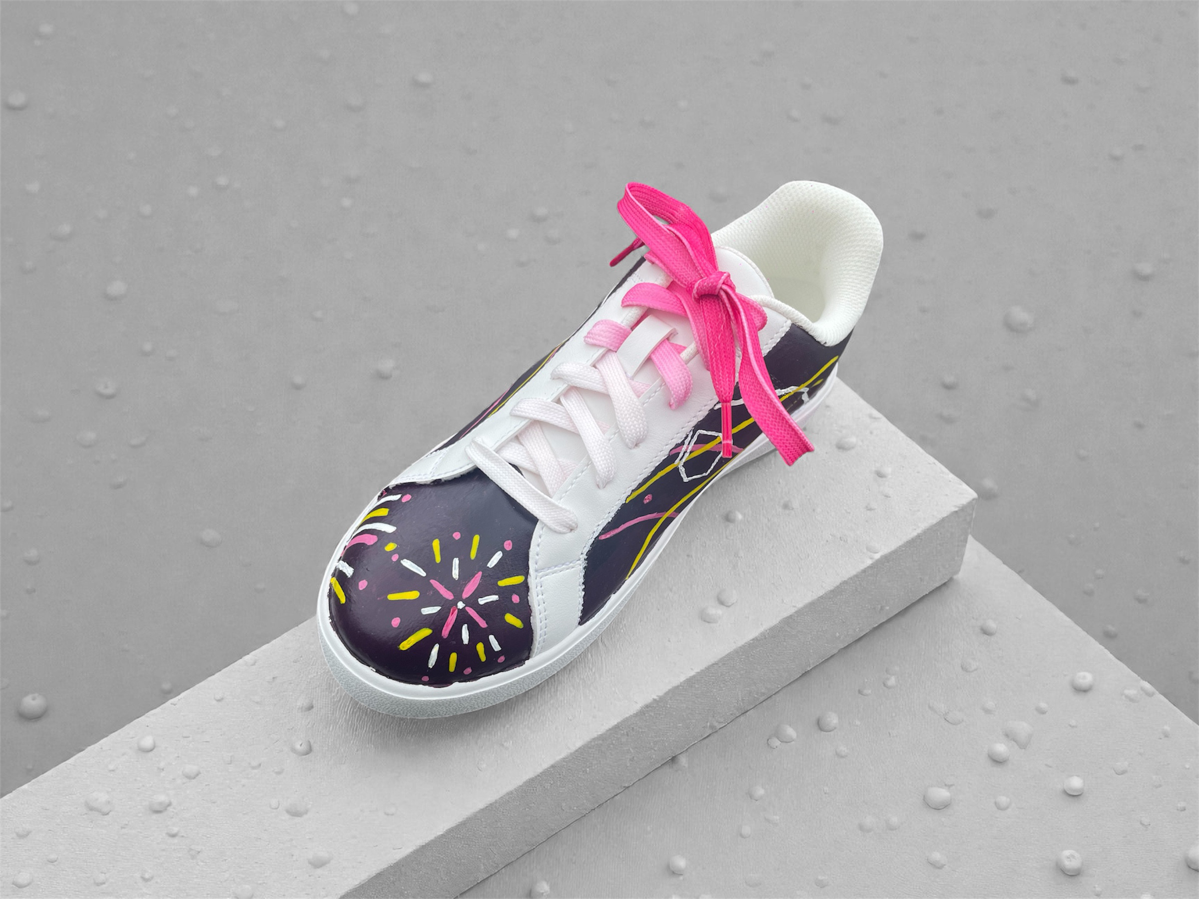 【パリ展出展作家】花火と縁日｜手描きペイントスニーカー（受注生産/持ち込み可）|ギフト|お祝い 19,500円