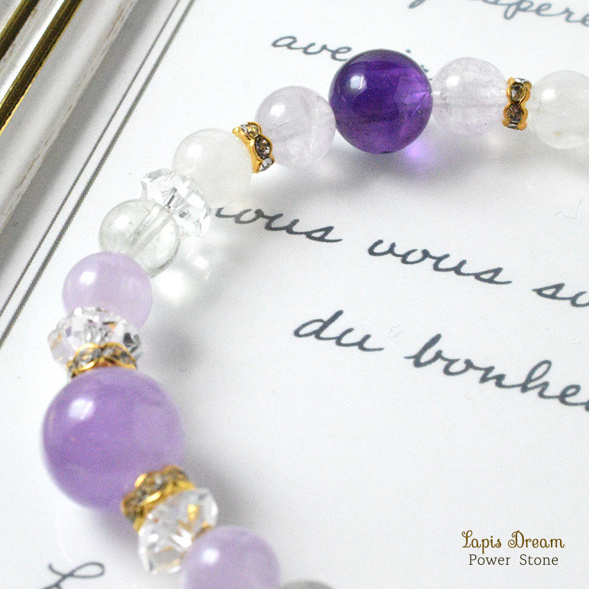 心を整え、前向きに進むお守り | 4種類のアメジストを使った天然石パワー.ストーン ブレスレット