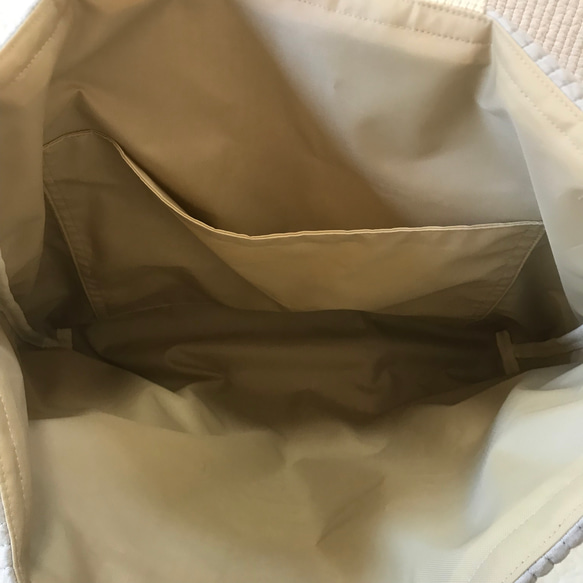 ライヴリーダイナソー　選べる　レッスンバッグ　H30W40D4入園入学　恐竜　刺繍　イブル　絵本バッグ ヌビ 8枚目の画像