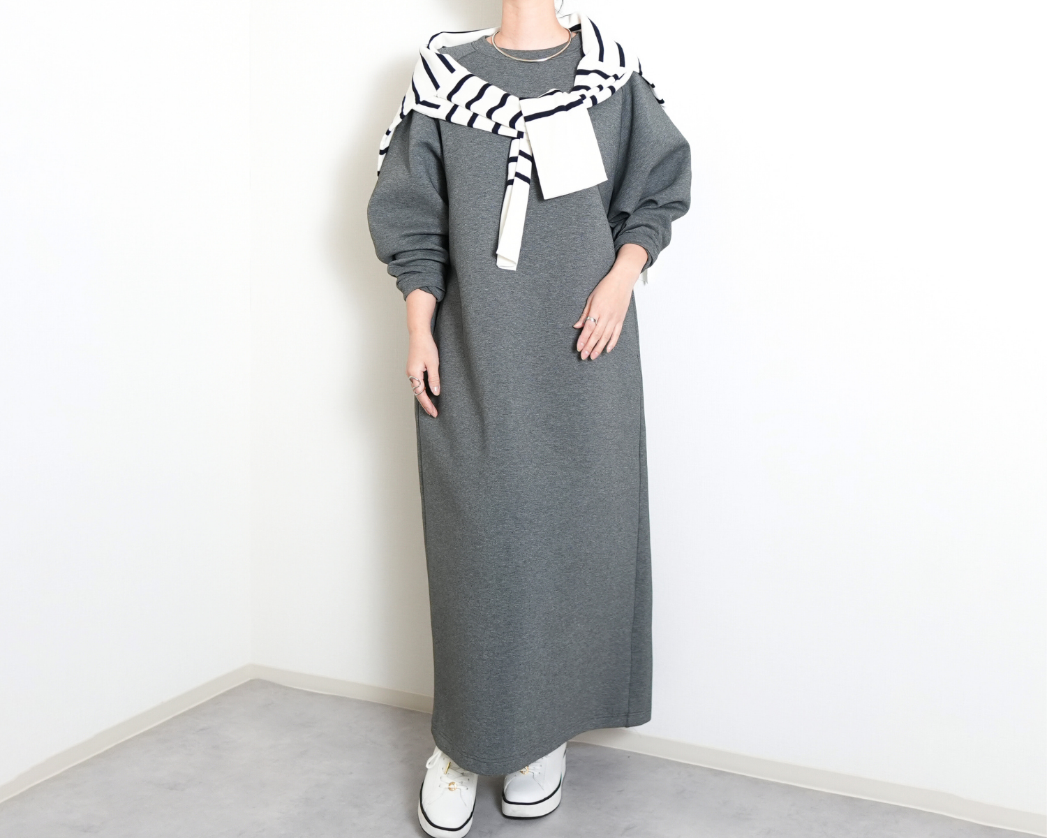 春の新作【体型を気にしなくていい】ワンピース / コットンベースの上質ダンボールニット ■グレー / 長く愛せる名品