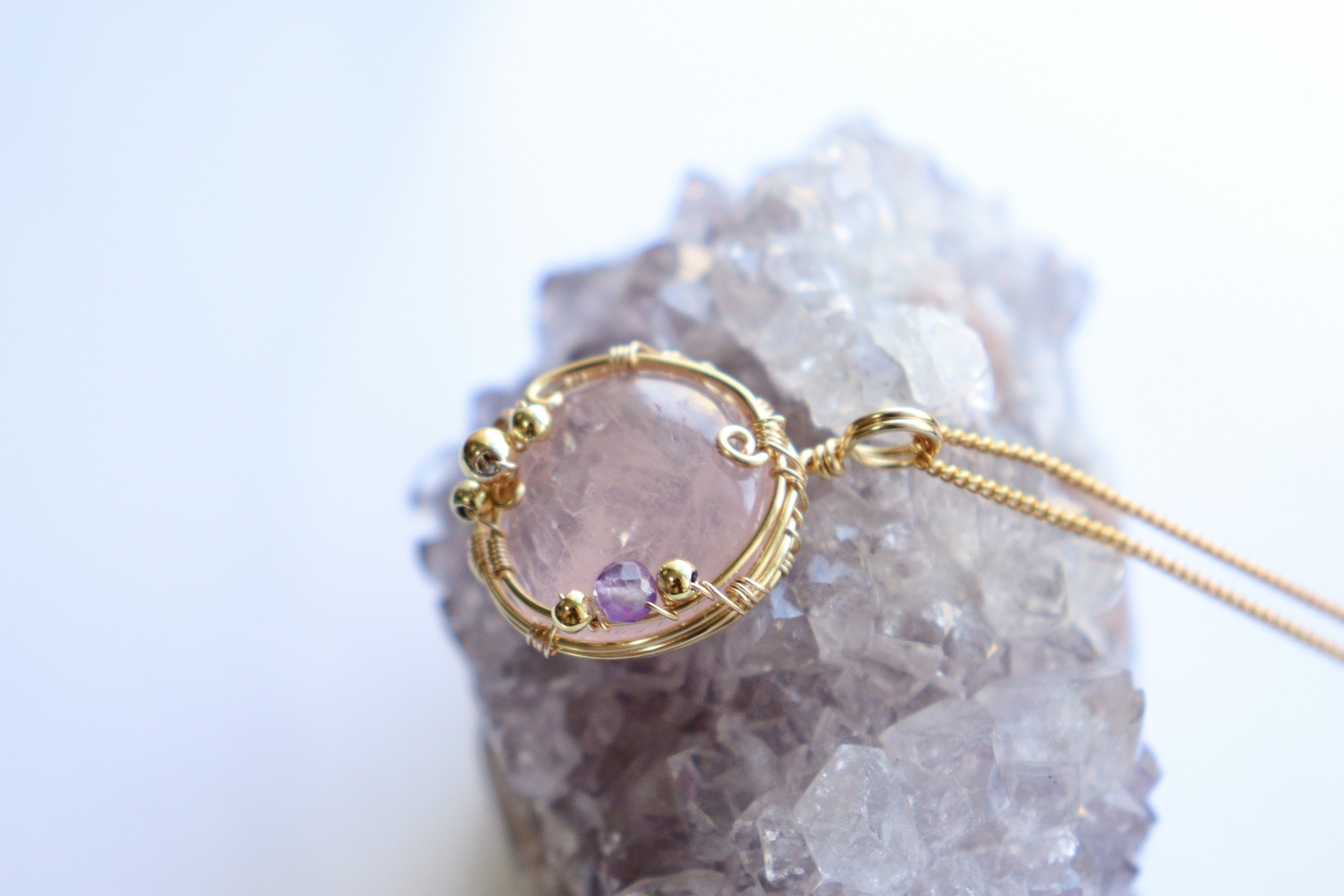 天然石モルガナイトとピンクアメジストのワイヤージュエリーネックレス⟡ペンダント