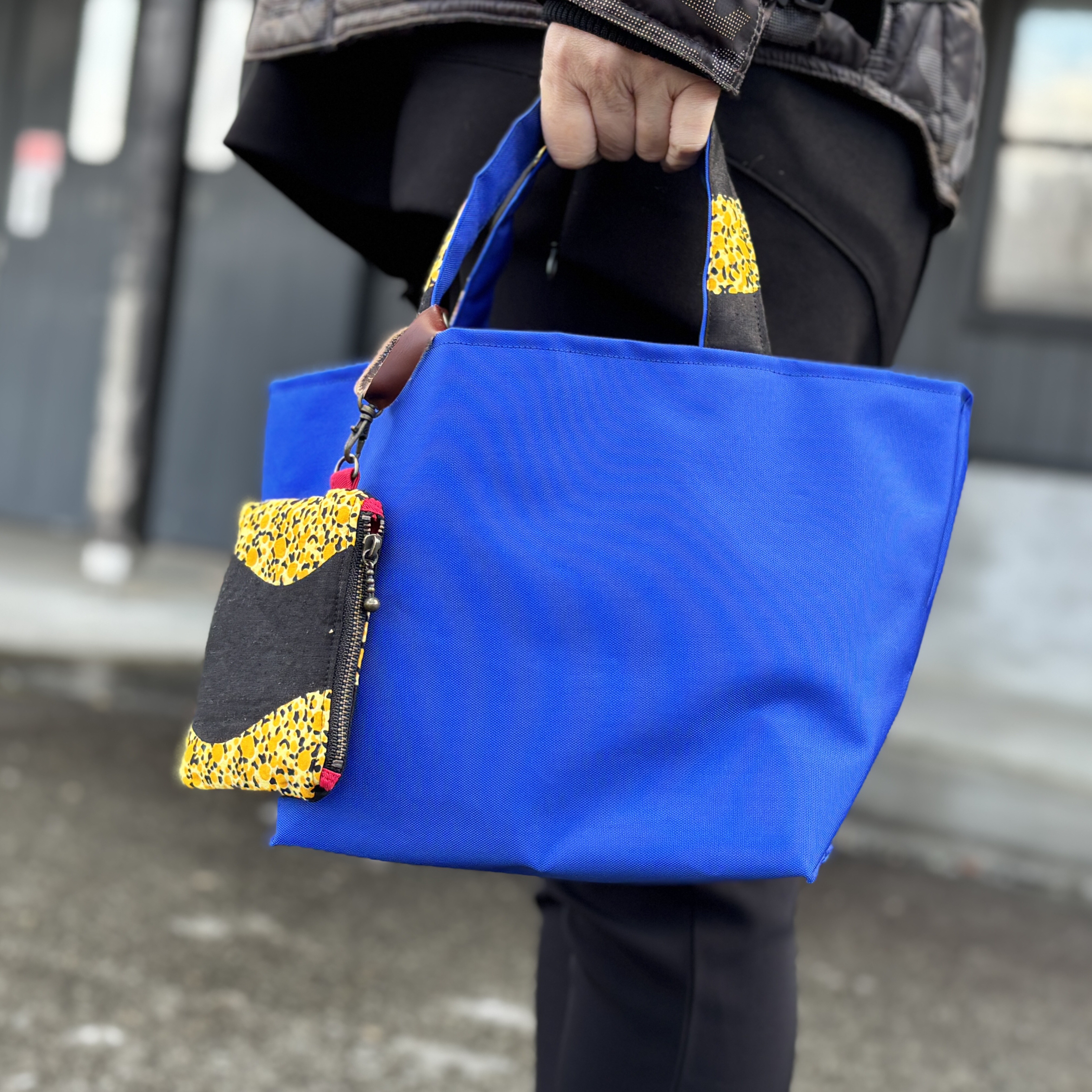 アフリカ布×ナイロン　トートバッグ　軽量バッグ　送料無料