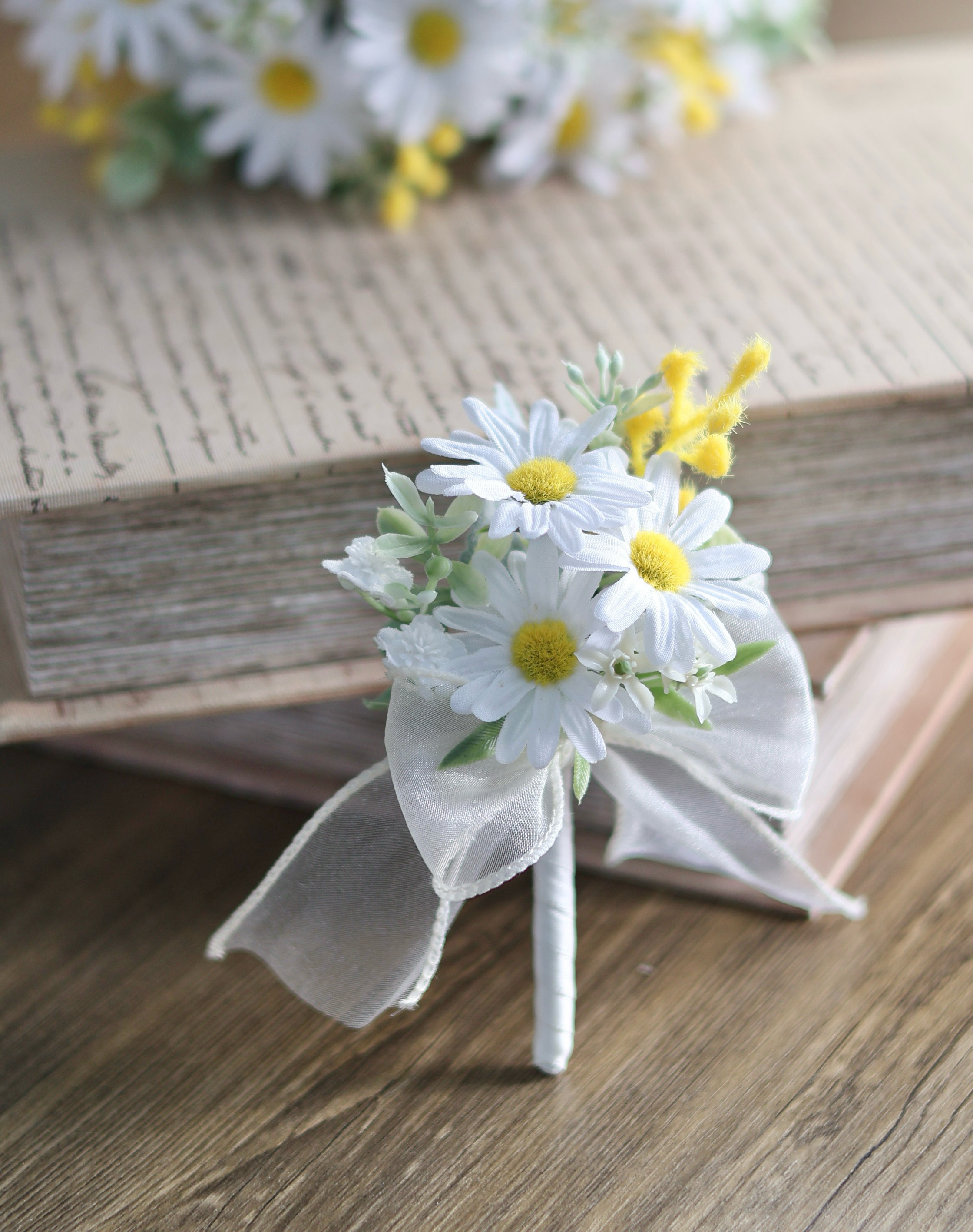 マーガレットのふんわりブーケ/ミモザMIX/ブートニア付き アーティフィシャル 造花ブーケ ウェディングブーケ