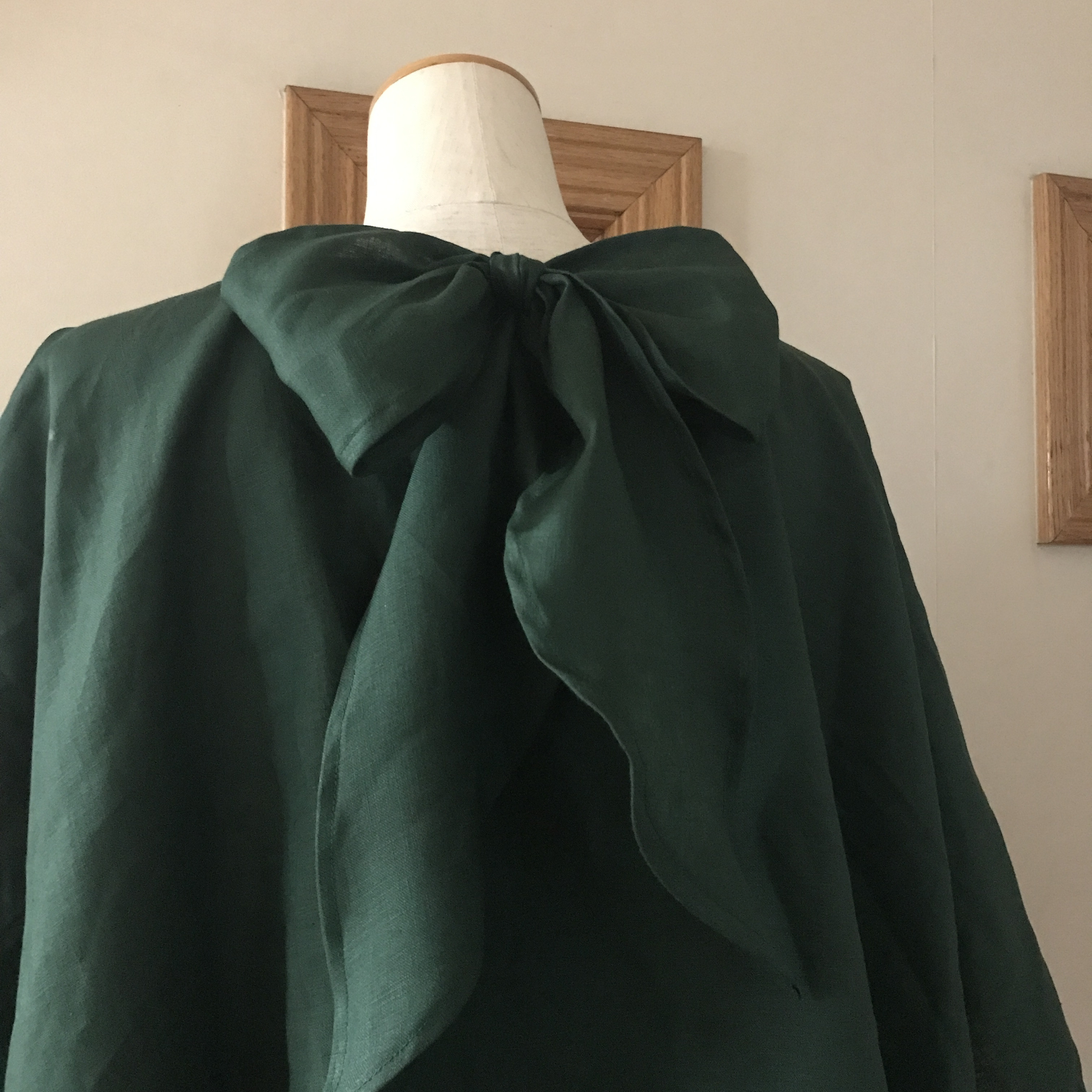 フレンチリネン（ダークグリーン）で作った後リボンゆったりプルオーバー