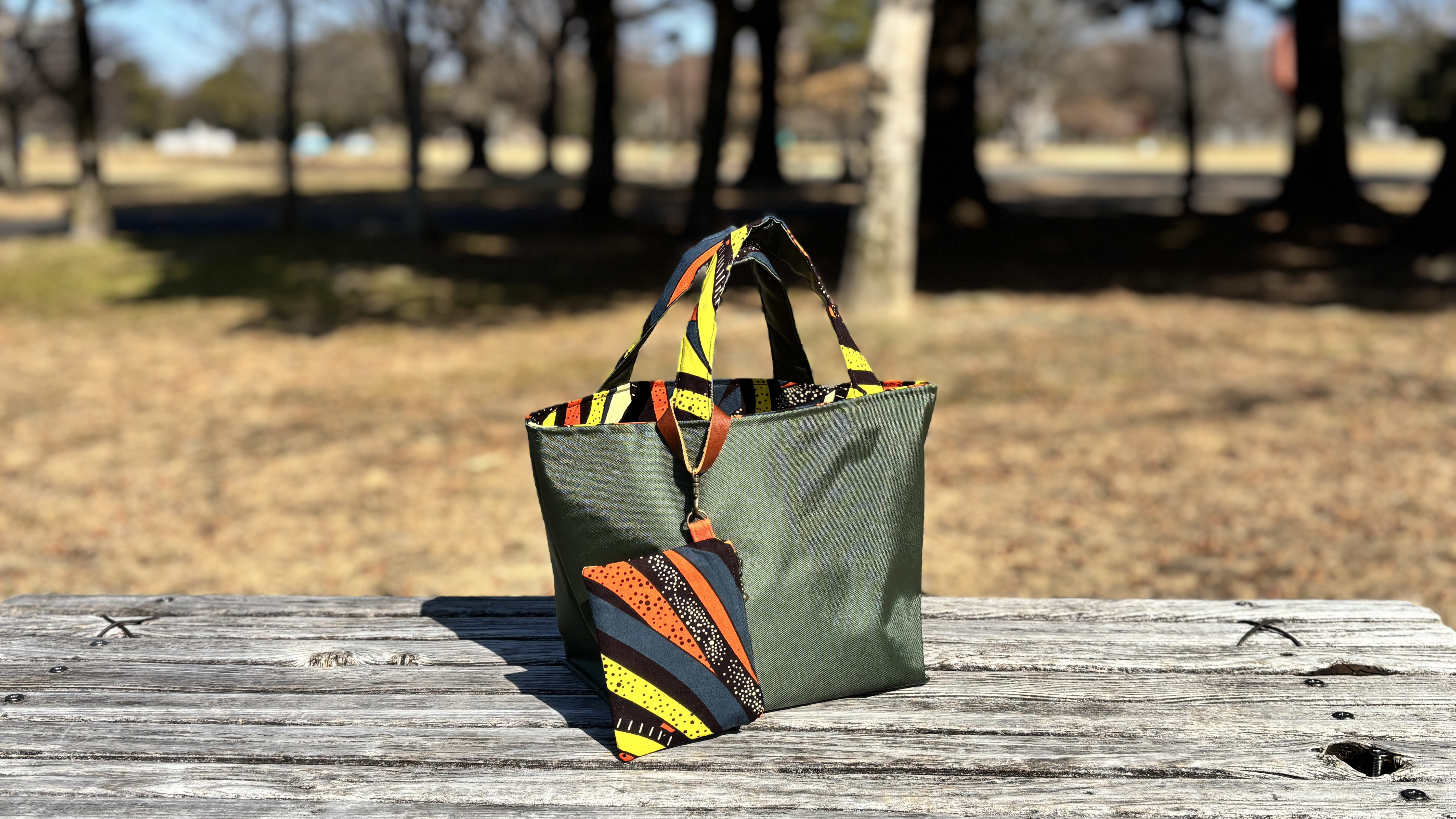 アフリカ布×ナイロン　トートバッグ　軽量バッグ　送料無料