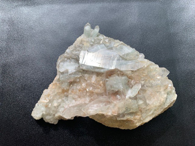 超レア　ガーデンファントムヒマラヤ水晶クラスター