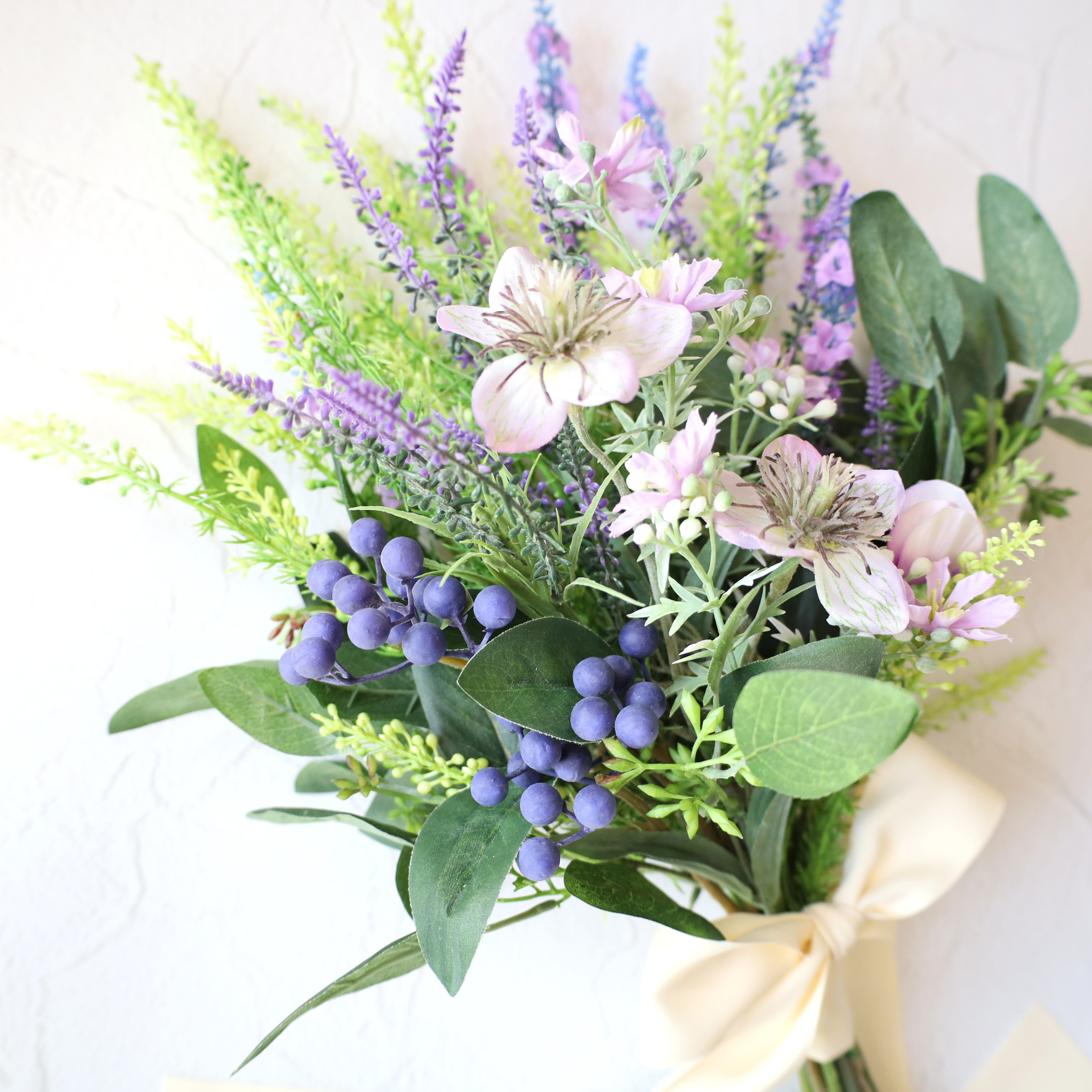 ラベンダーのシャンペトルブーケ　ブーケ　クラッチブーケ　フォトウェディング　前撮り　ブライダル　ウェディング　結婚式