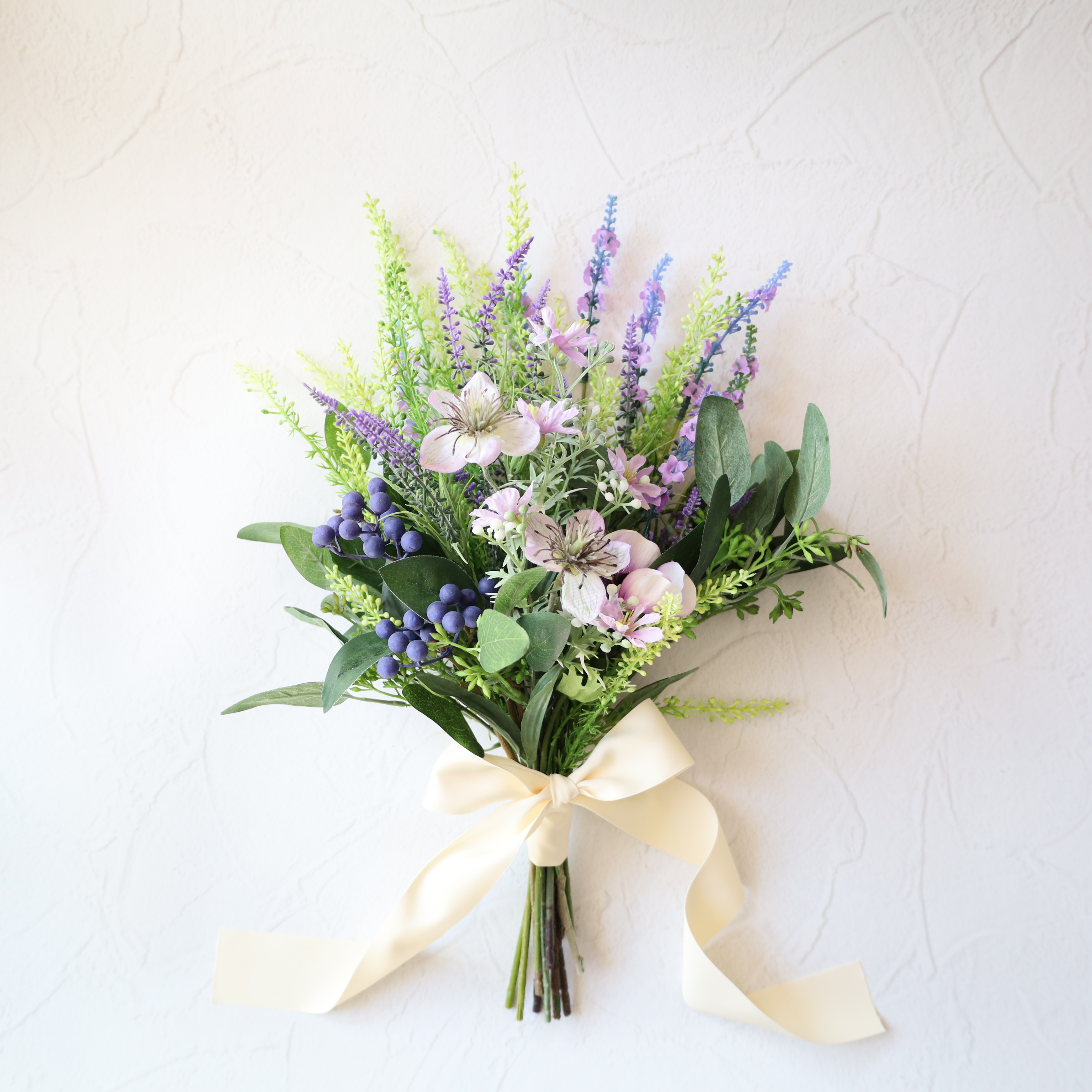 ラベンダーのシャンペトルブーケ　ブーケ　クラッチブーケ　フォトウェディング　前撮り　ブライダル　ウェディング　結婚式