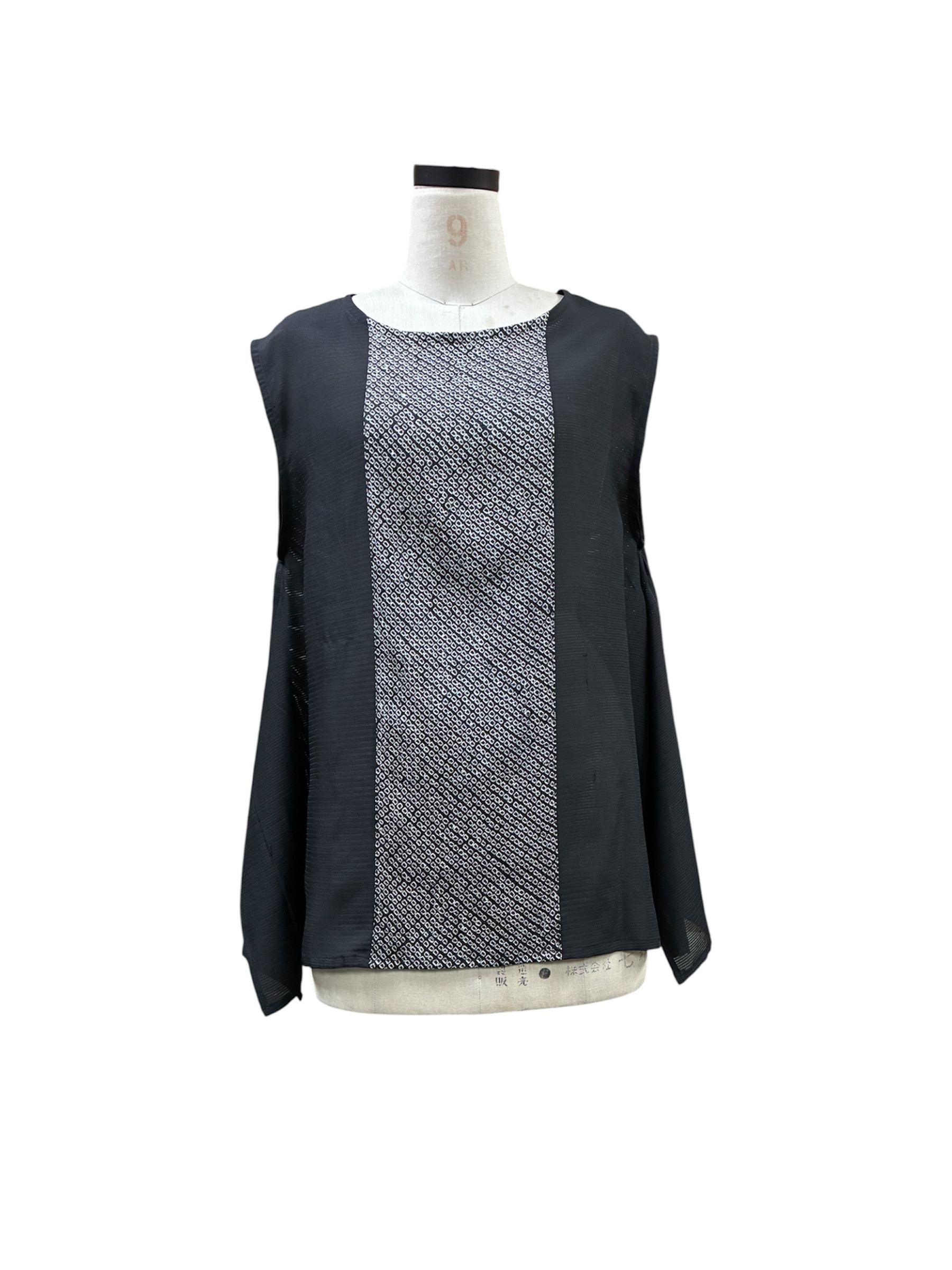 黒地の絽と絞り／チュニックトップス