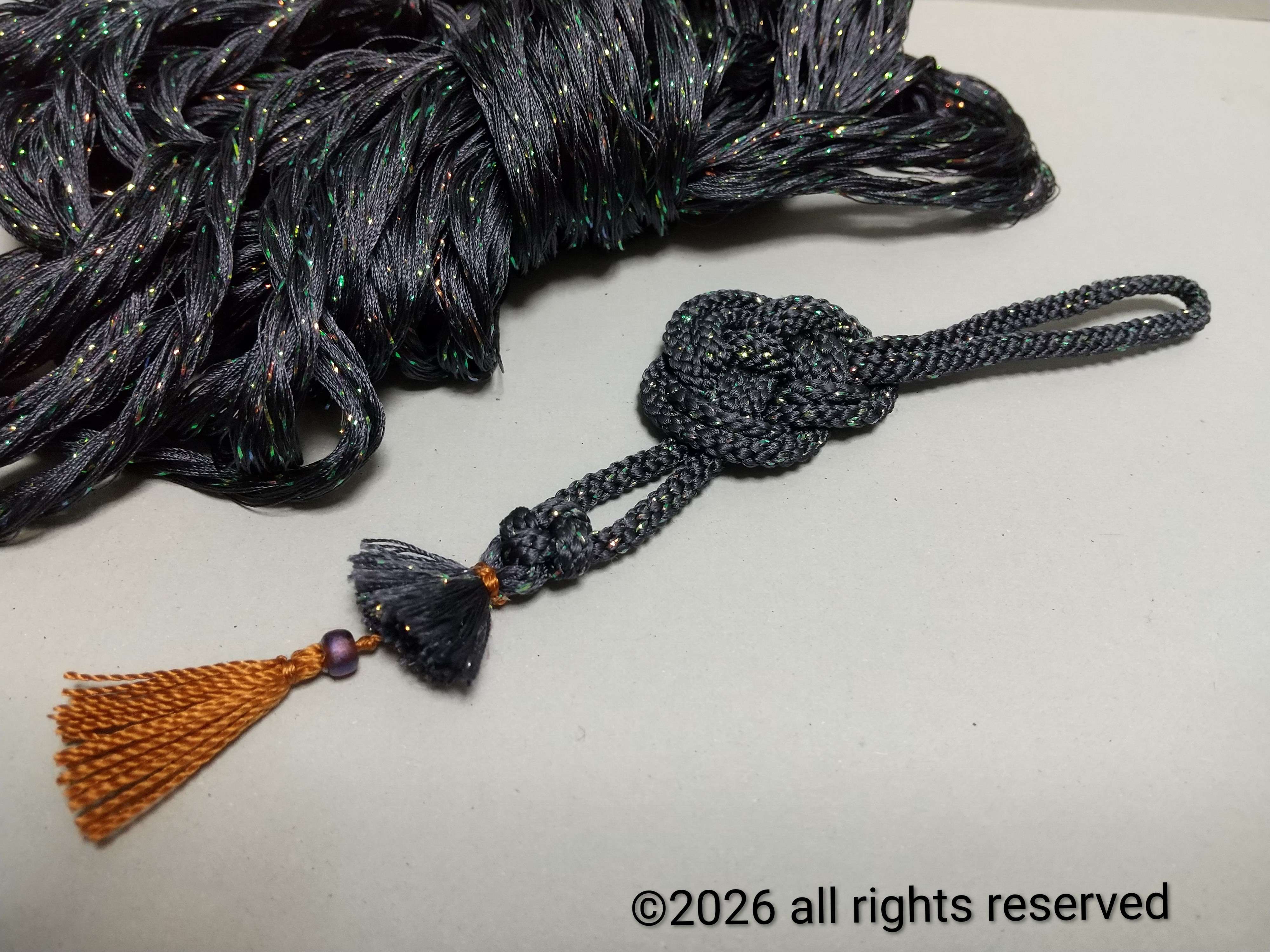 懐中時計の紐　長さ15cm　No.60/100　[銘：ミッドナイト]　淡路結び　叶結び　4mm穴が通る