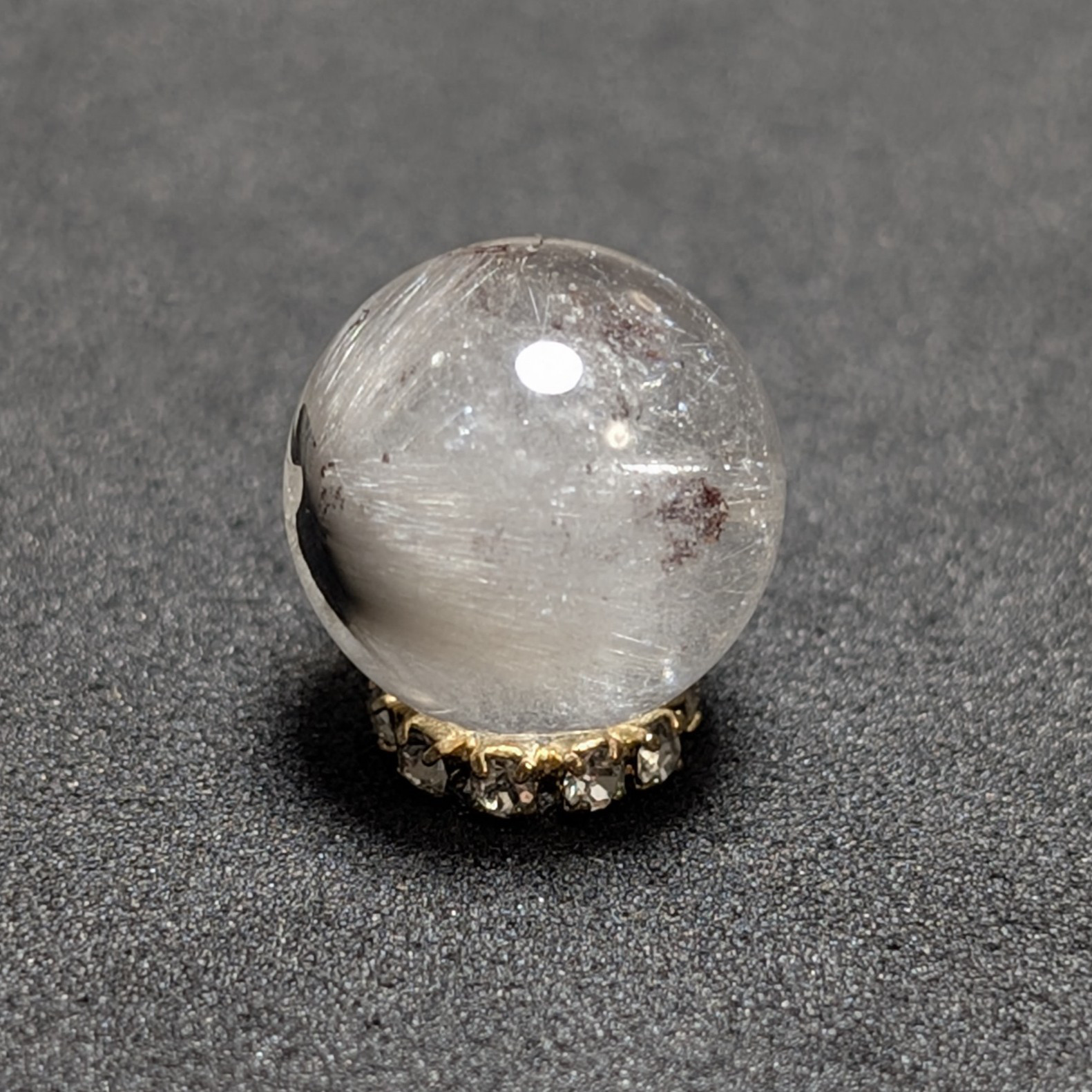 【白金色が素敵】プラチナルチルクォーツ 一点物 12ミリ 1粒売り 貫通穴あり お守り天然石 オブジェ ギフト